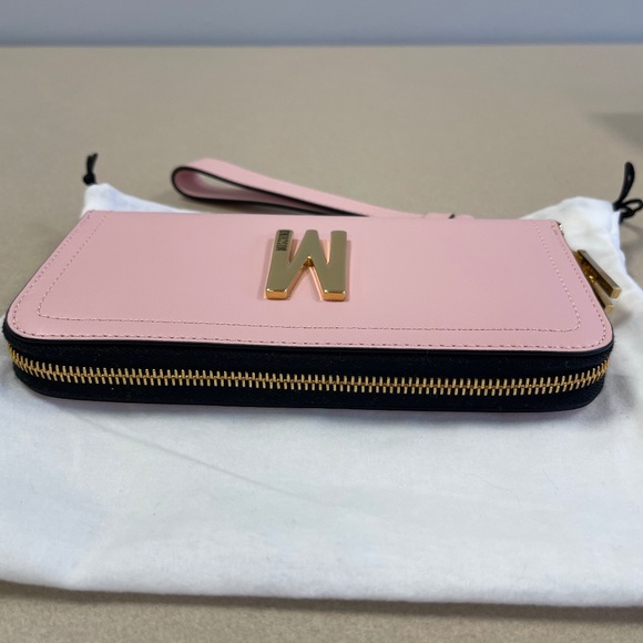 Moschino Couture Pink Zip Around Large Wristlet Wallet - NWT - Picture 4 of 13